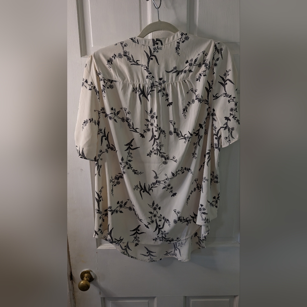 Torrid Women's Black and White Blouse size 0/12 - Picture 6 of 7